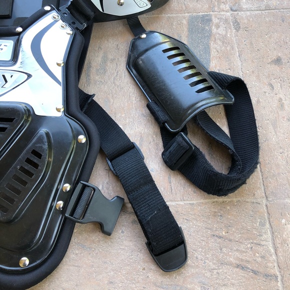 Fly Racing Chest Protector - Picture 12 of 16